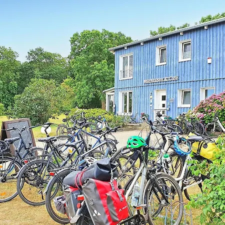 1 Bedroom Pet Friendly In