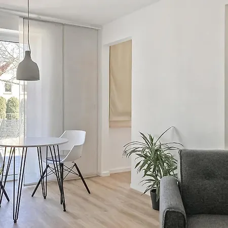 1 Bedroom Pet Friendly In