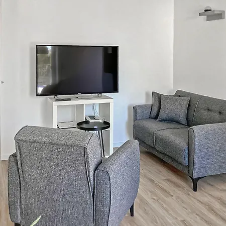 1 Bedroom Pet Friendly In דירה Poseritz